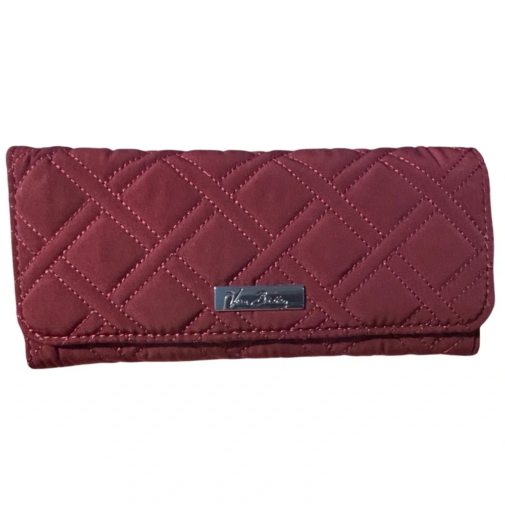 Vera Bradley Trifold Wallet Womens OS Burgundy Excellent Quilted Microfiber‎